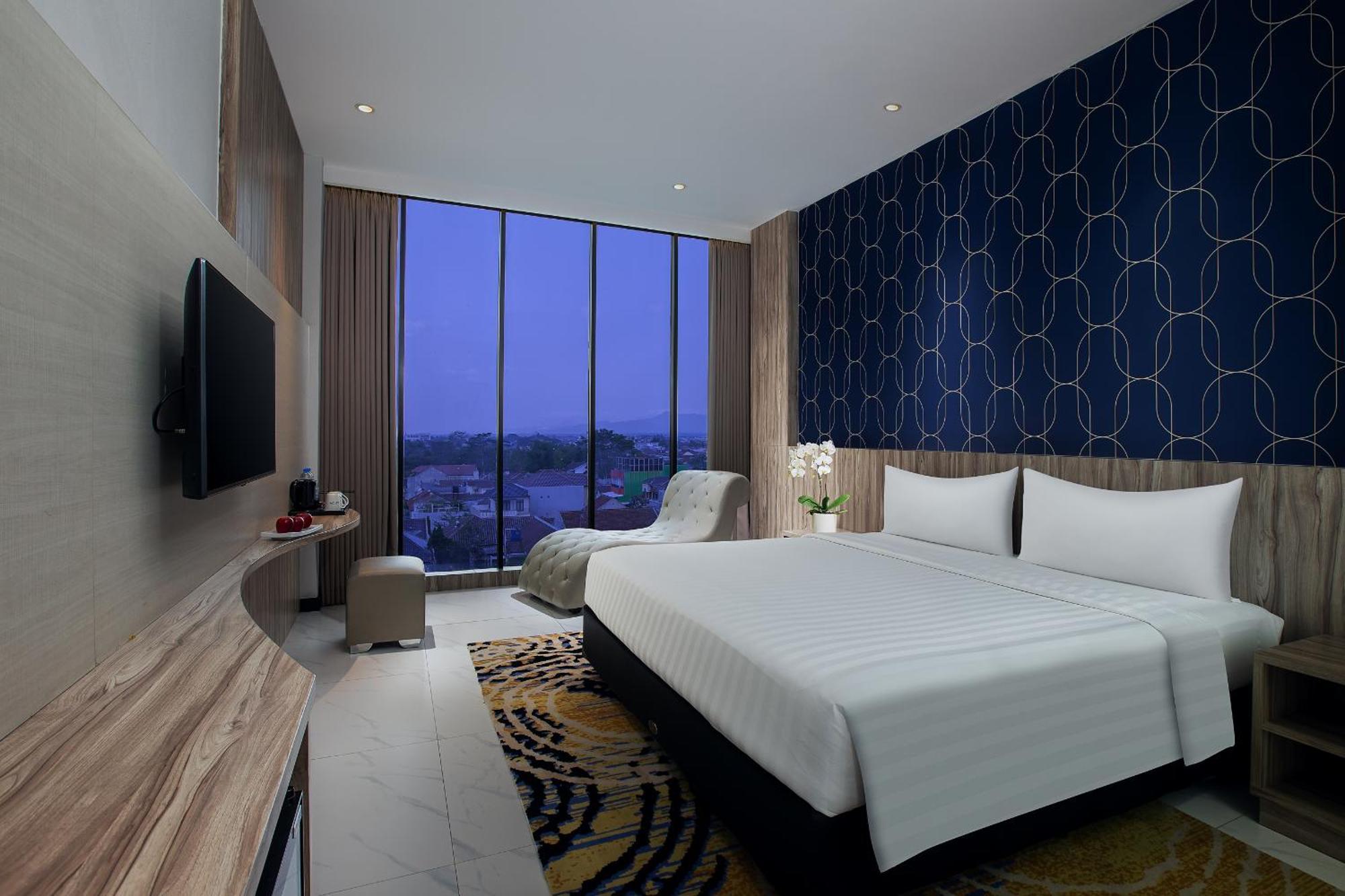 Aston Inn Tasikmalaya Esterno foto