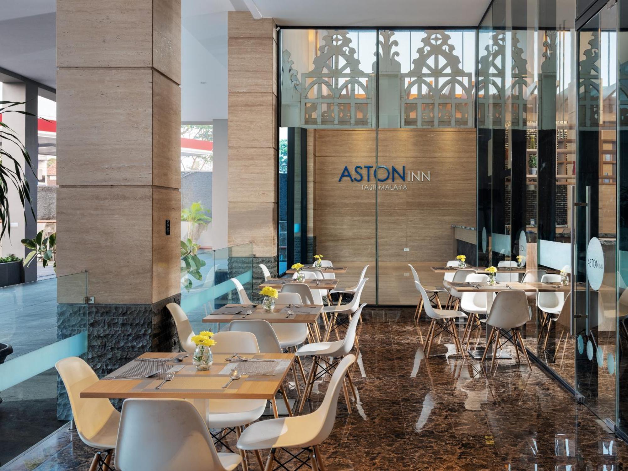 Aston Inn Tasikmalaya Esterno foto